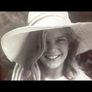 Meet your Posher, Katie b.